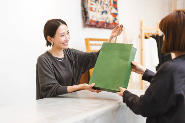 株式会社 アミナコレクシヨン